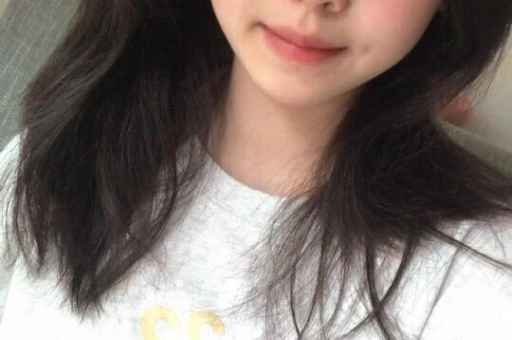 內娱惊曝假丑闻老谢揭李雪琴老赖真相佟大为力挺说对了-第1张图片-